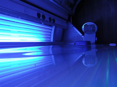 Nude Tanning Bed