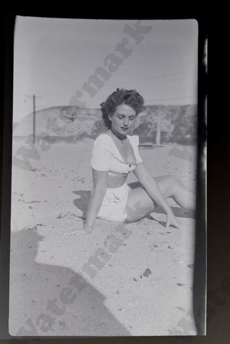 1940s beach scene busty woman in bikini Vintage 2 1/2" B/W NEGATIVE