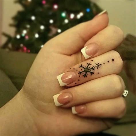 75+ Cute Snowflake Tattoo Ideas – Express Yourself With Icy Little Marvels