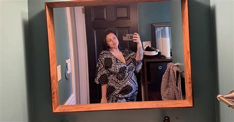 I think I should skip work today : r/ClothedPreggo