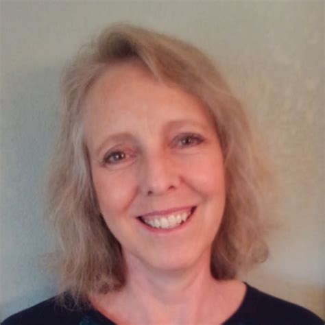 julie hale graphic designer dragonflyz design linkedin