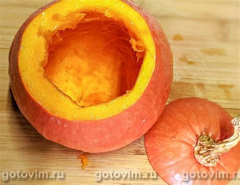 Фаршированная тыква с рисом, грушей, изюмом и клюквой в фольге. Рецепт ...