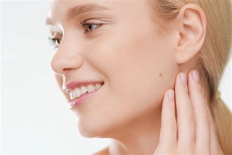 The Mewing Craze | Everything You Need to Know - Pure Medical