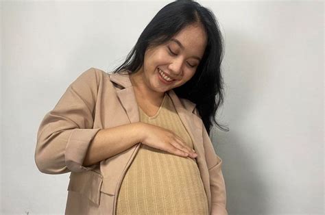 Mitos dan Fakta Ibu Hamil Harus Pakai Peniti, Simak Penjelasannya! - Nakita