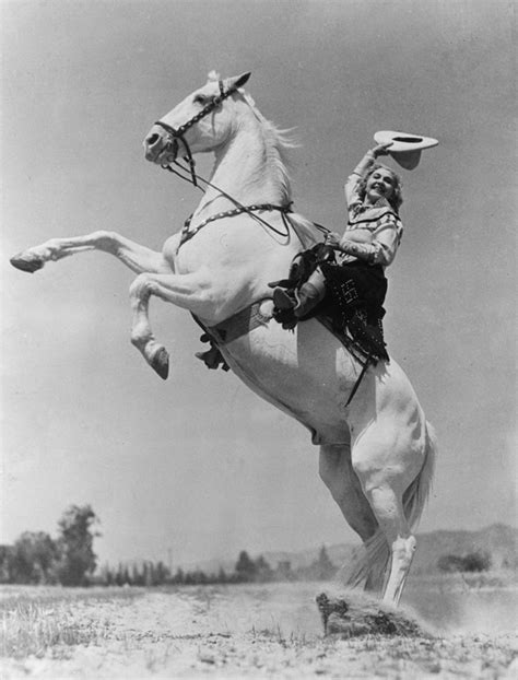 Лихие наездницы из прошлого: foto_history — LiveJournal