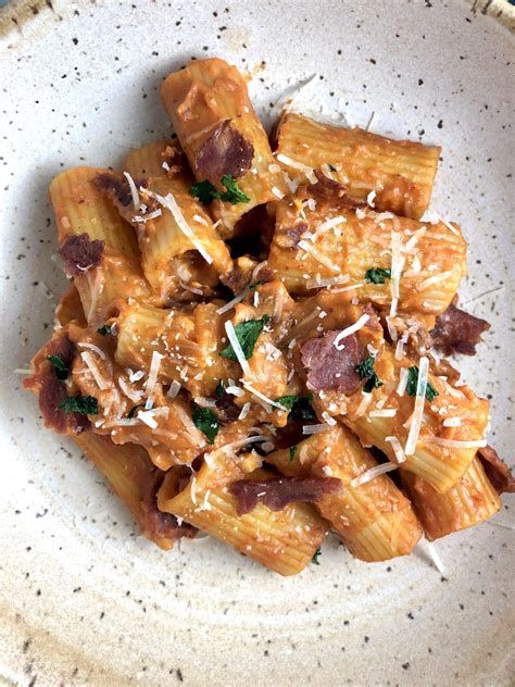 Rigatoni with Vodka Sauce and Bacon | MAK and Her Cheese