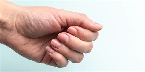 How To Strengthen Fingernails? Our 10 Solutions