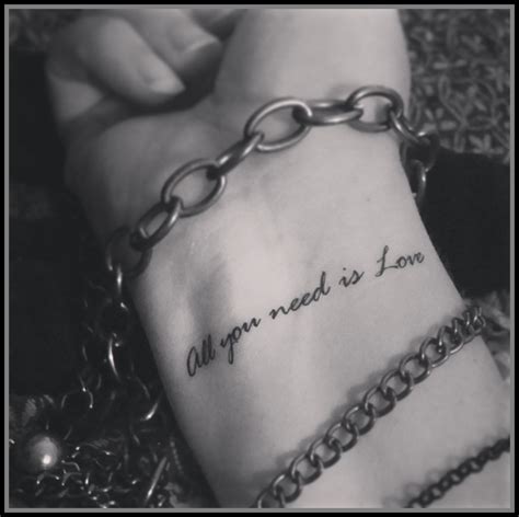 Resultado de imagen para all you need is love tattoo | Zitat tattoo ...