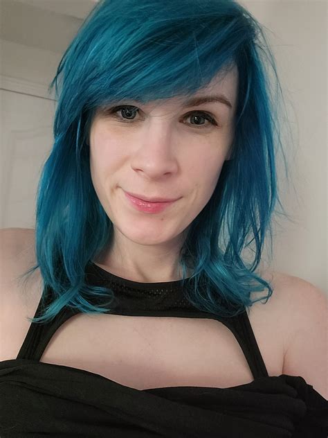 KylieBitkin on Twitter: "Feeling cute might delete later 😊 https://t.co