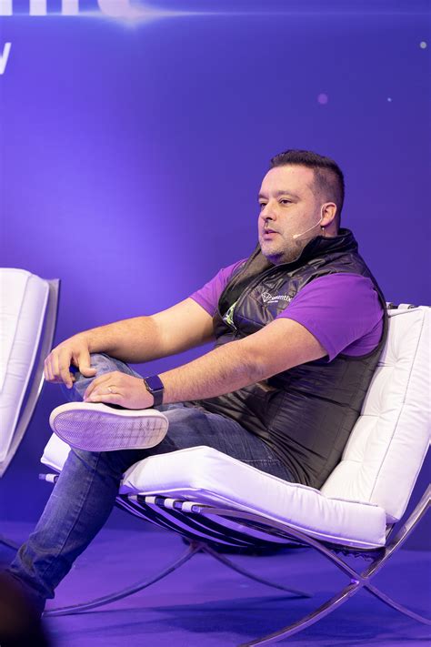 A era dos dados: como usar 'big data' e IA para conhecer e engajar seu