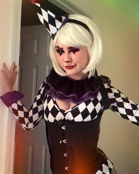 Valerie | Happy Halloween 🎃 | Instagram