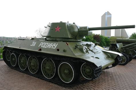 Танк Т-34 (75 фото) » Картины, художники, фотографы на Nevsepic
