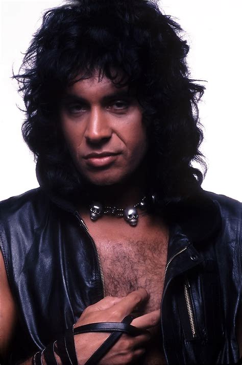 Gene Simmons Kiss, Vinnie Vincent, Eric Carr, Peter Criss, Castle