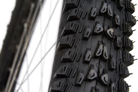 WTB WeirWolf reviews and prices - Tires
