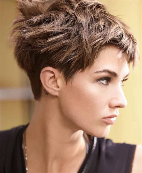 What Is A Pixie Haircut Look Like