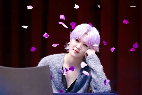 Which idols have the most unique faces/looks? : r/kpop