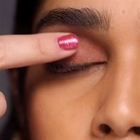 Makeup Sales, Offers and Free Samples | Bobbi Brown Cosmetics