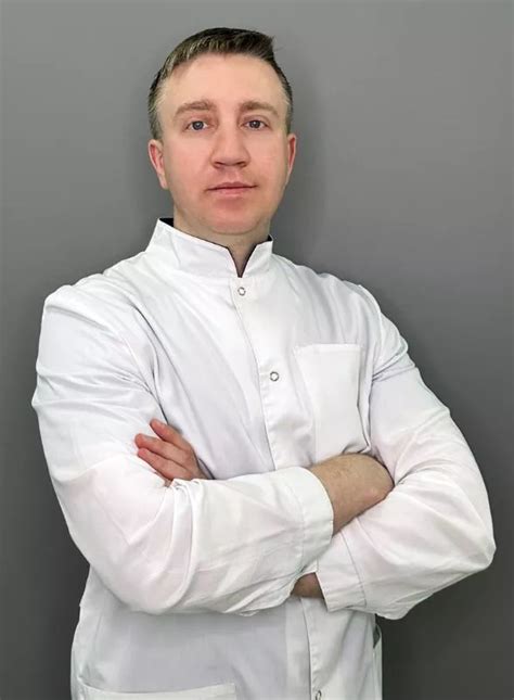 Врачи