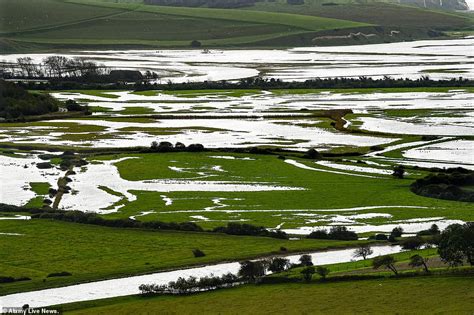 Britain is set for a soaking as a MONTH'S worth of rain is due to fall ...