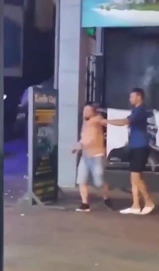 Клипы Пингвин в смокинге