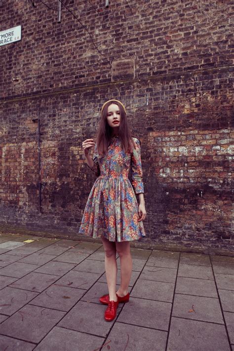 perfect for shul. and clashing colors. | Fashion, Vintage fashion, Style
