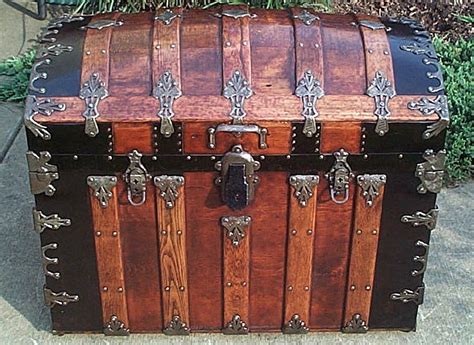 Antique Trunks For Sale | semashow.com