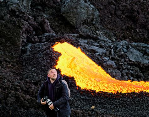 Lava Flows Over Both Protective Walls - Iceland Monitor
