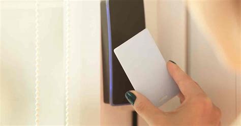 Door Card Reader: How to Choose the Best Access Reader