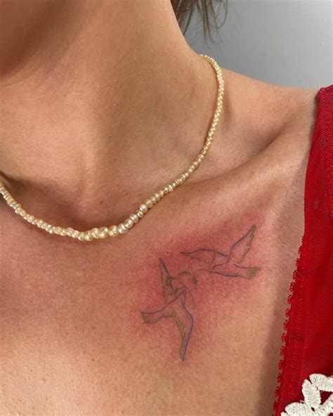 What Does A Collarbone Tattoo Feel Like at John Remaley blog