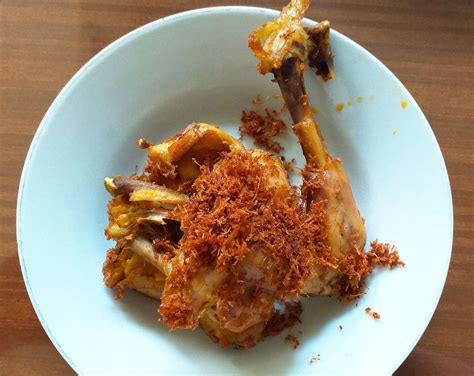 resep ayam goreng tradisional  bumbu rempahnya meresap sedap