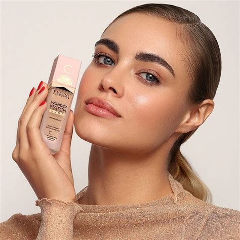 Eveline Wonder Match Lumi Illuminating Foundation SPF20 No. 05 Light ...