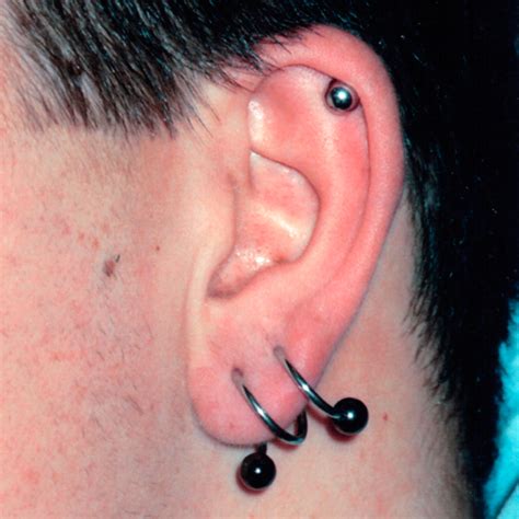 Piercing - CLANDESTINE BODY ART