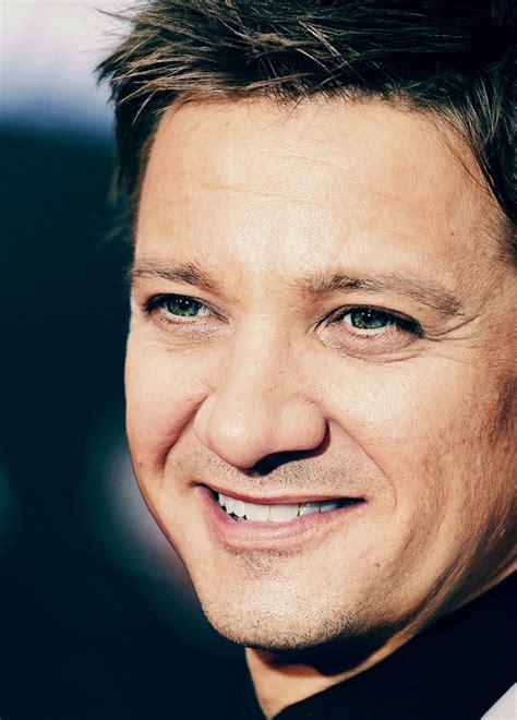 Jeremy and his eyes | Jeremy renner, Renner, Most handsome men