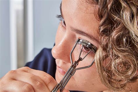 The 8 Best Eyelash Curlers of 2024, Tested and Reviewed