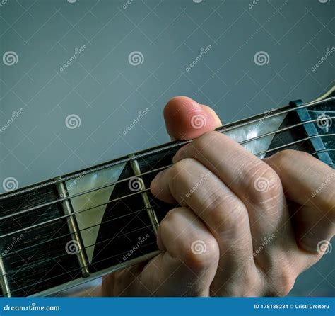 A Minor Guitar Chord Finger Position