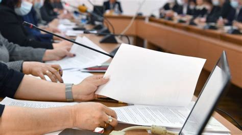 Минфин рассматривает вопрос повышения зарплаты техперсонала – Новости ...