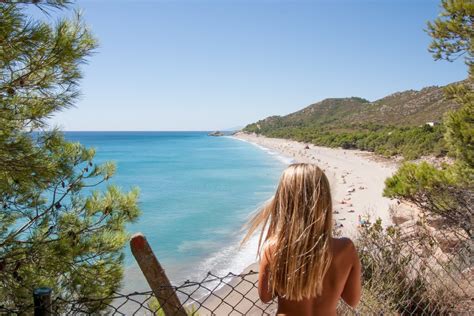 Naturism Family Nudist: What You Need to Pack for Your First Trip - wvlgnz0