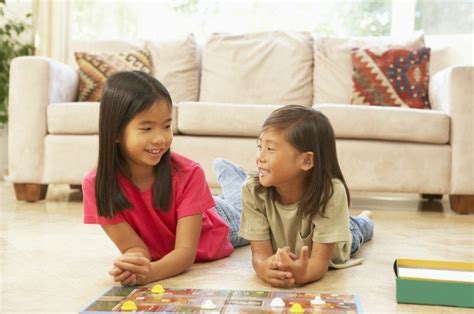 easy ways  teach kids  importance  sharing