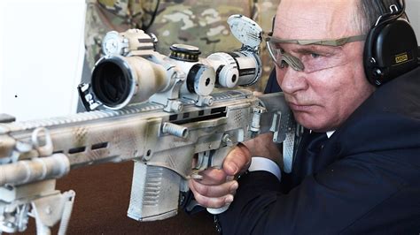 Putin Jajal Senapan Baru SVCH-308 Kalashnikov | KASKUS