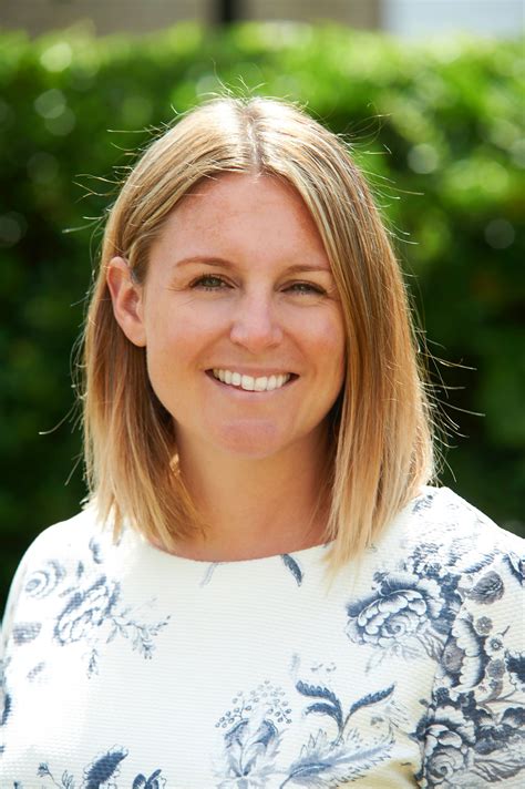 Sarah Banks's Instagram, Twitter & Facebook on IDCrawl