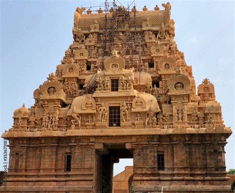 brihadeeswarar temple  thanjavur tamil nadu    hindu
