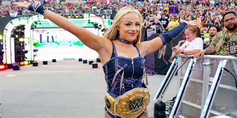 5 Winners & 5 Losers from WWE RAW's Premiere on Netflix