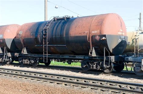 Цистерна для вязких нефтепродуктов модели 15-156-03, фото — Вагон.by