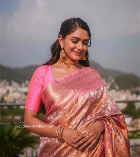mrunal thakur   kanjeevaram saree south india fashion