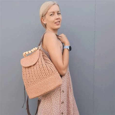 Сумка пельмешка из рафии "Эклер" | Annetta-handmade.ru