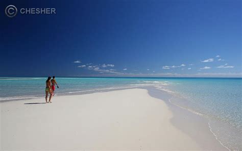 New Caledonia Beaches Images of New Caledonia Beaches Lagoon Sailing ...