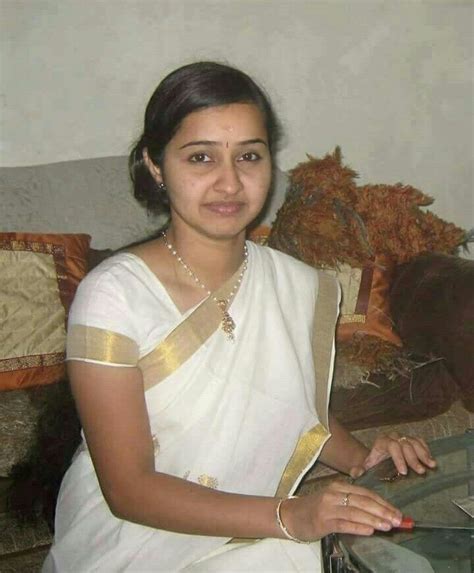 kerala saree women lingerie beauty women extraordinary desi curves