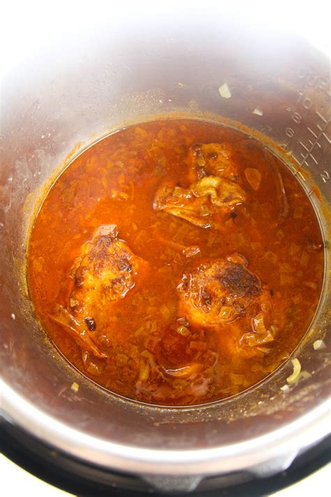 Juicy Instant Pot Chicken Thighs - The Instant Pot Table