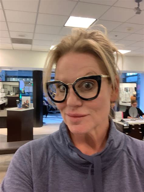 TW Pornstars - 1 pic. Kelly Madison. Twitter. Got new glasses for