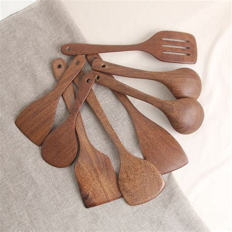 Natural wooden kitchenware sets | Utensil Manufacturers